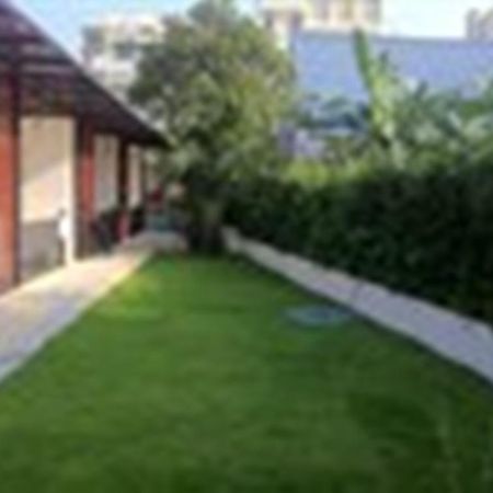 N.P. House Hua Hin Hotel Exterior photo