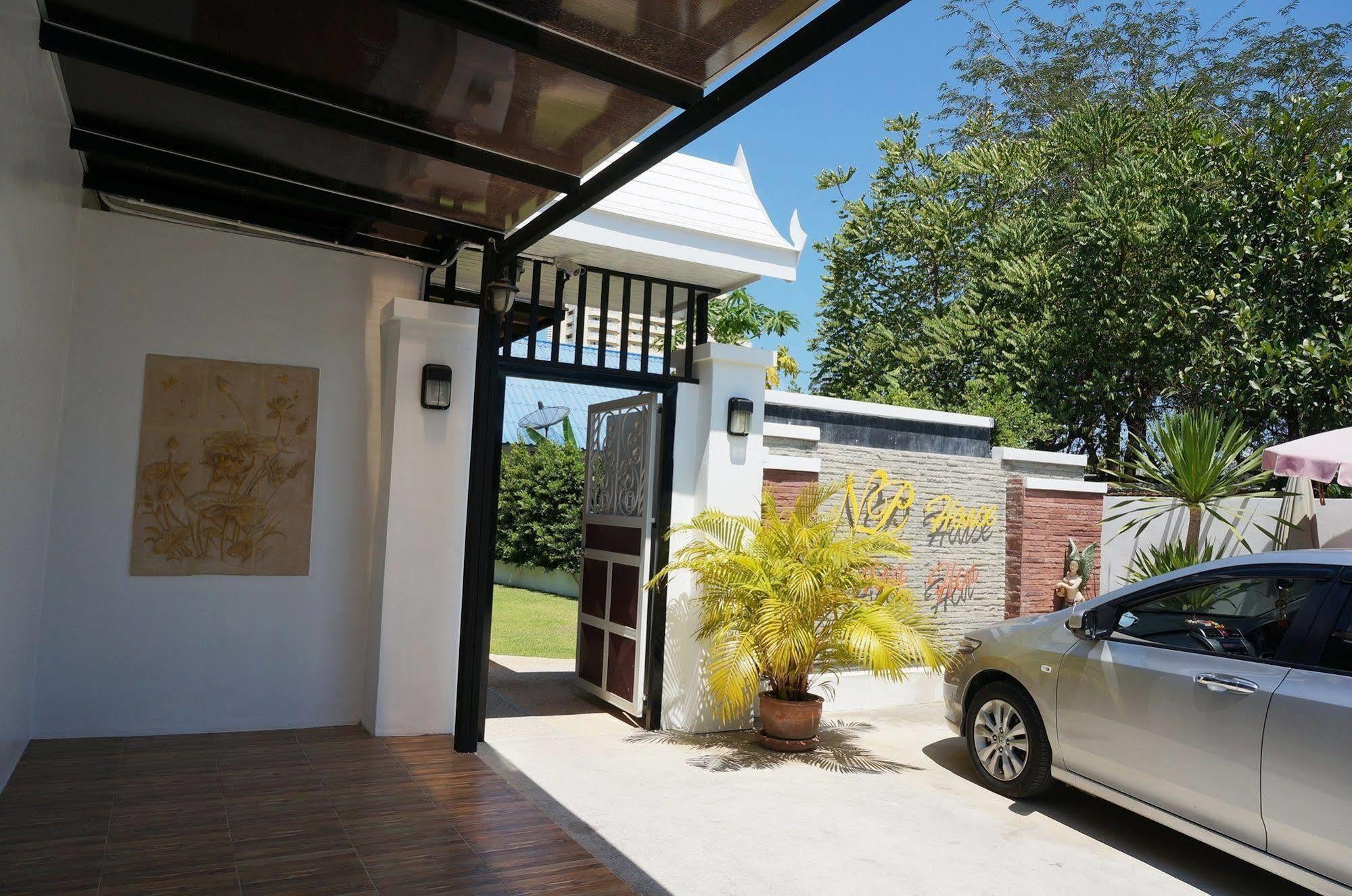 N.P. House Hua Hin Hotel Exterior photo